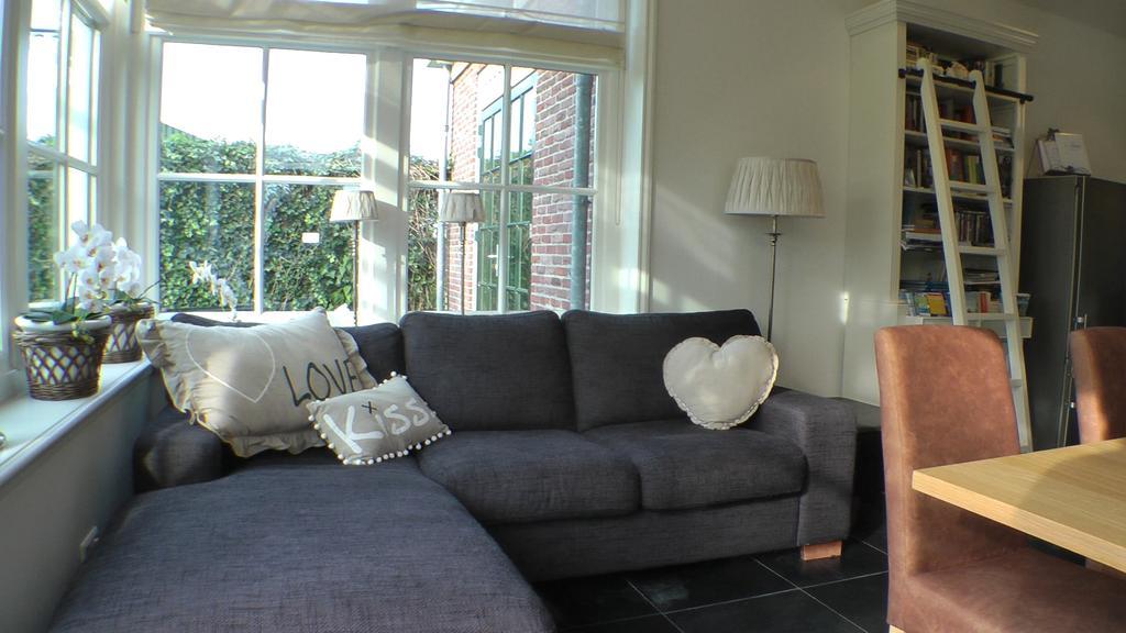 Bed And Breakfast Hoeve Chapeau Katwoude ภายนอก รูปภาพ
