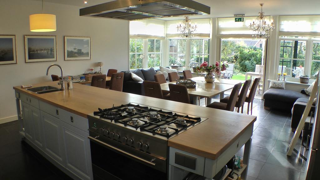 Bed And Breakfast Hoeve Chapeau Katwoude ภายนอก รูปภาพ