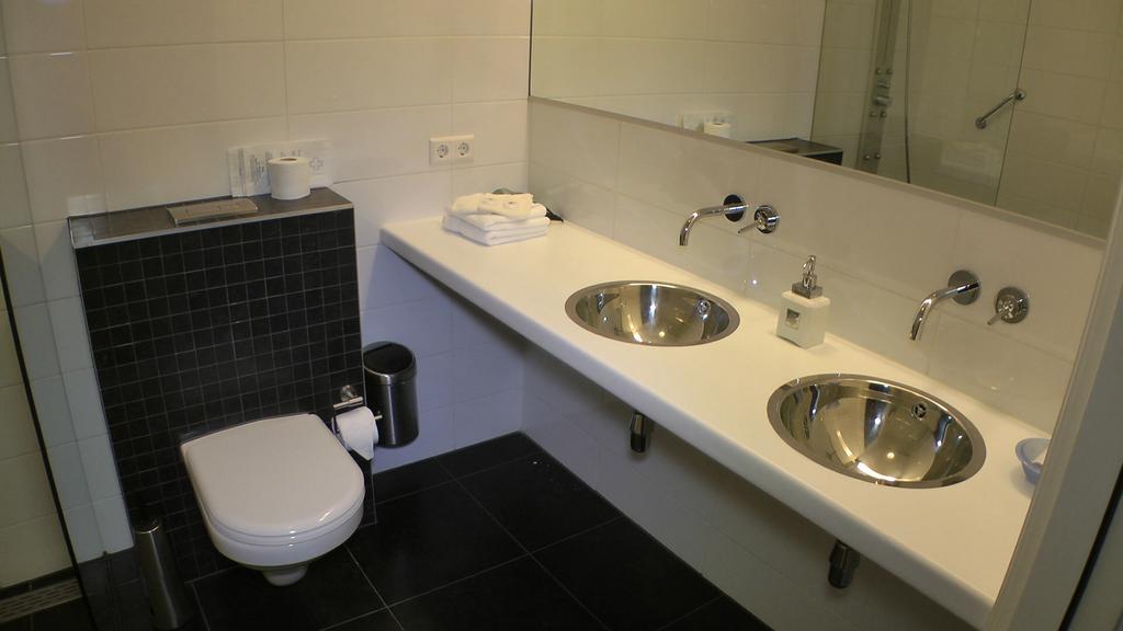 Bed And Breakfast Hoeve Chapeau Katwoude ภายนอก รูปภาพ